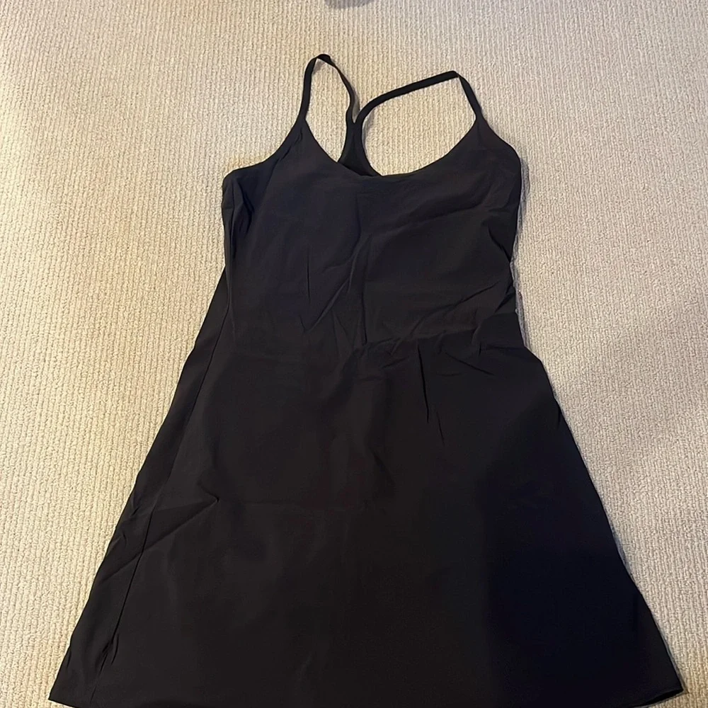 Outdoor voices tennis dress - Picture 1 of 3